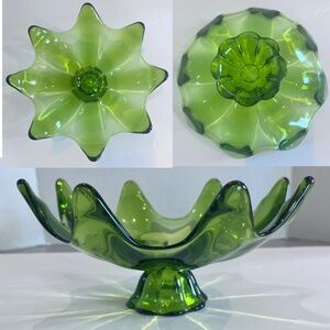 Vintage Viking Epic Green Glass
Open Compote footed 8 petal Bowl